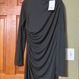Zara Elegant Black Ruched Long Sleeve Dress